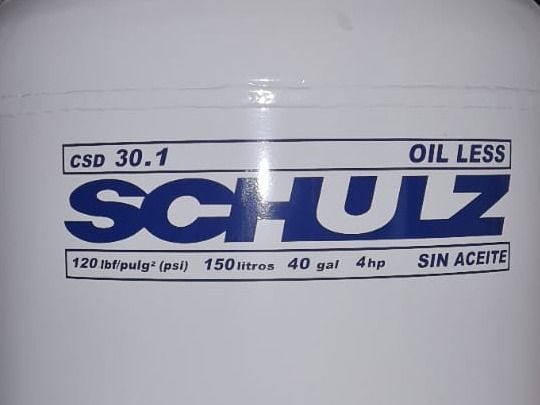 Compresor Schulz CSD 30.1 libre de aceite que alimenta la cámara.